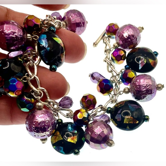 Artisan Silver Tone Chain Bracelet Art Glass and Acrylic Dangling Bead Charms - Picture 5 of 7